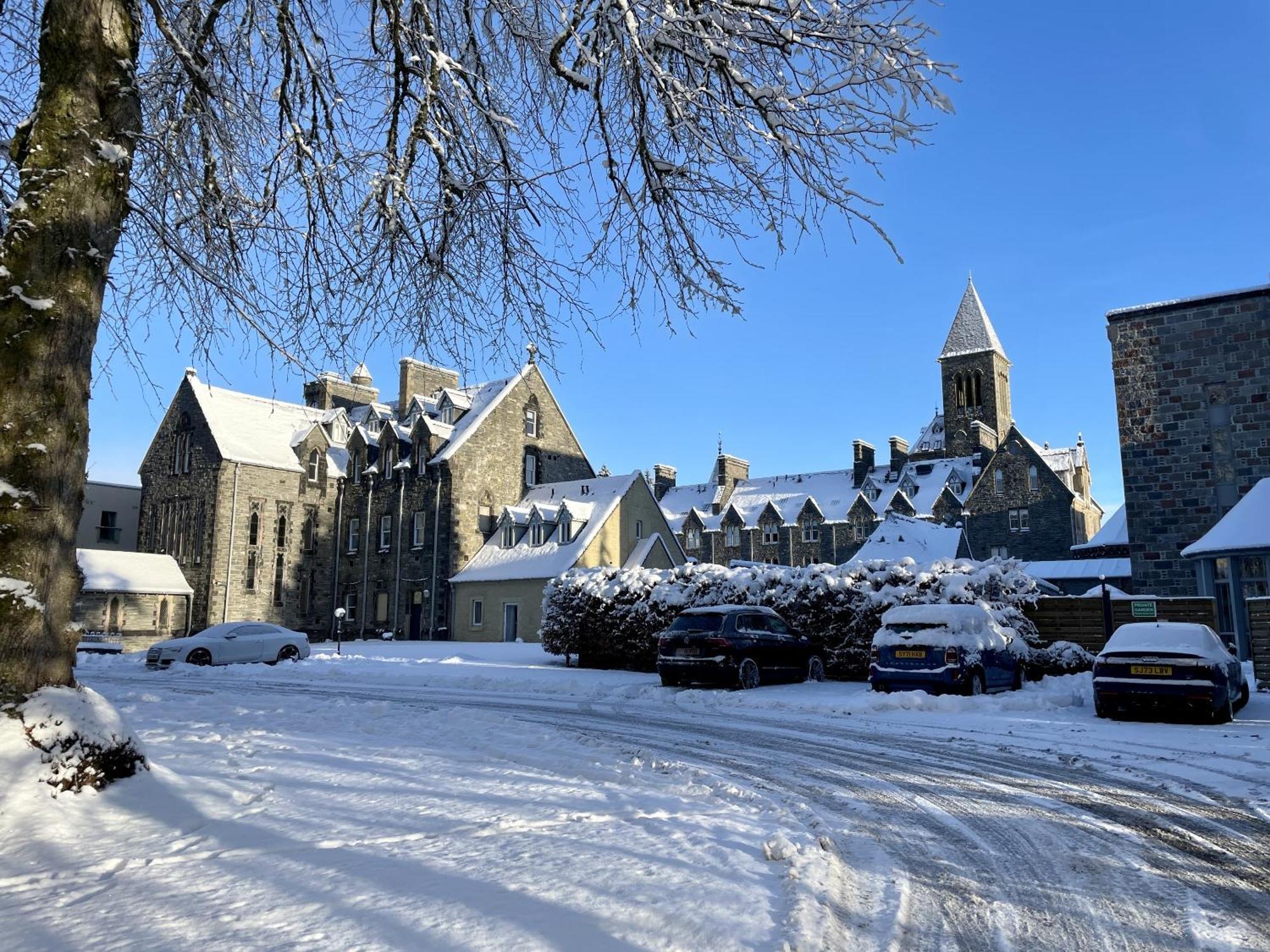 The Classrooms, Loch Ness Abbey - 142M2 Lifestyle & Heritage Apartment - Pool & Spa - The Highland Club - Resort On Lake Shores Fort Augustus Zewnętrze zdjęcie