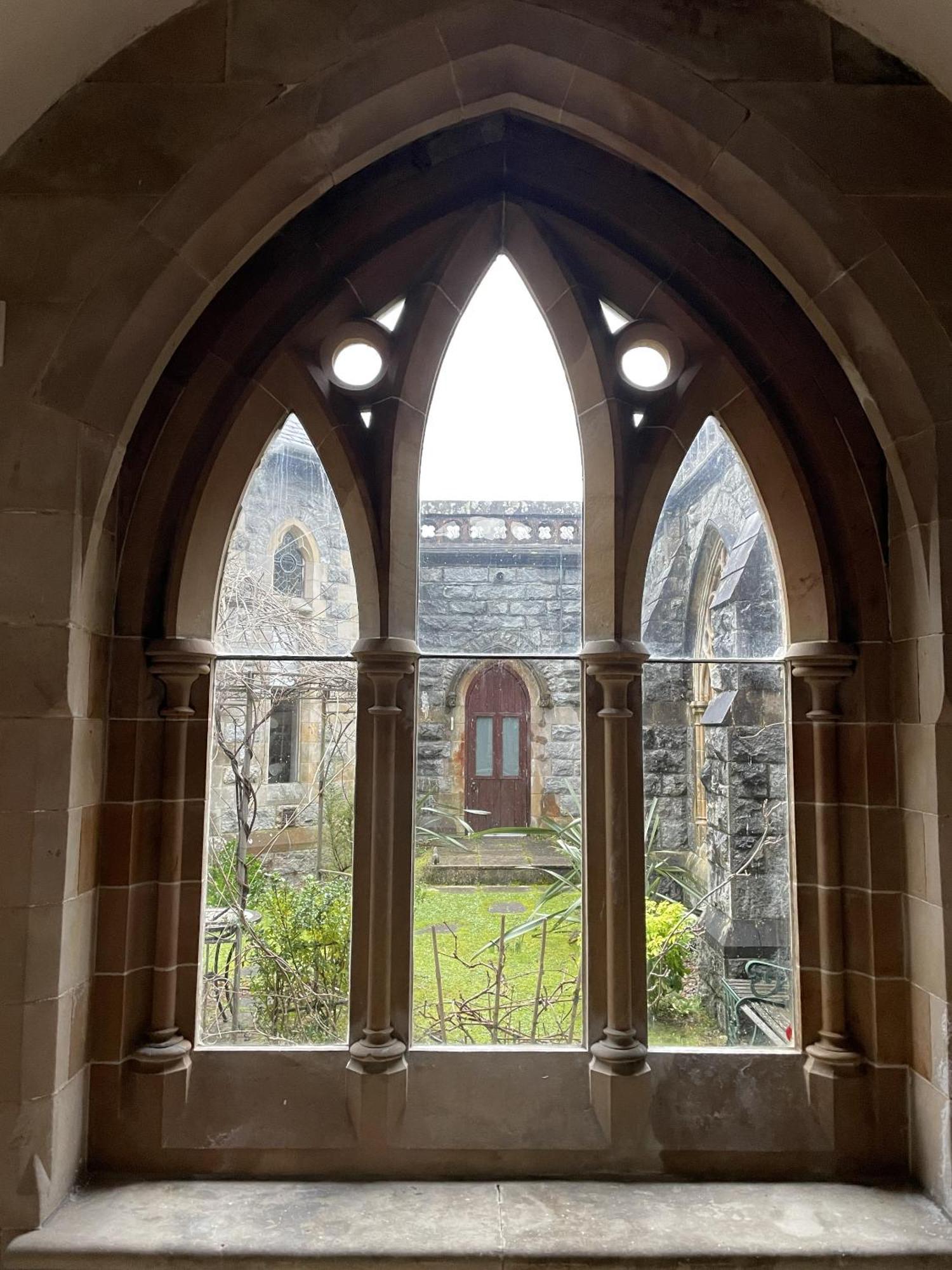 The Classrooms, Loch Ness Abbey - 142M2 Lifestyle & Heritage Apartment - Pool & Spa - The Highland Club - Resort On Lake Shores Fort Augustus Zewnętrze zdjęcie